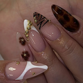Leopard print white enhance press ons
